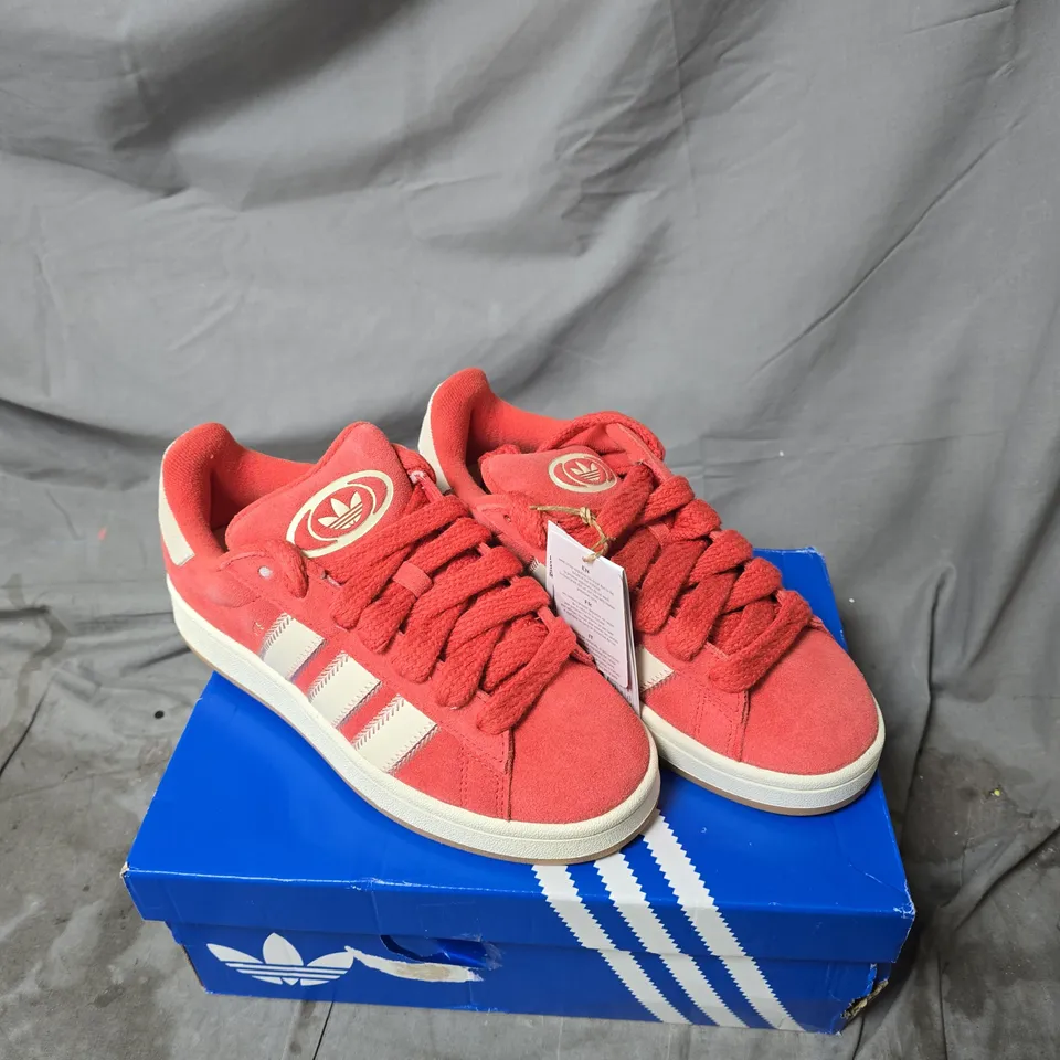 ADIDAS WOMENS CAMPUS TRAINERS – RED SIZE 6