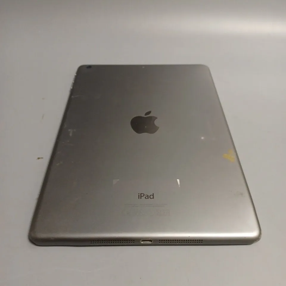 APPLE IPAD AIR 