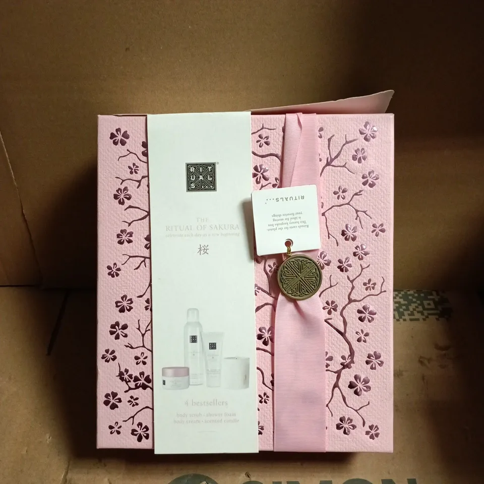 RITUALS THE RITUAL OF SAKURA GIFT BOX SET – 4 BESTSELLERS (BODY SCRUB, SHOWER FOAM, BODY CREAM, SCENTED CANDLE)