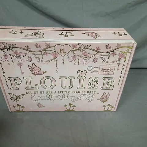 PLOUISE ALL OF US ARE A LITTLE FRAGILE BABE SPREAD YOUR WINGS AND FLY SEALED GIFT SET