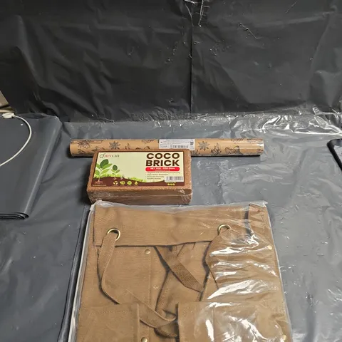 APPROXIMATELY 30 ITEMS INCLUDING COCO BRICK COIR GROW MEDIUM WITH CANVAS TOTE BAG AND GARDEN ACCESSORIES.