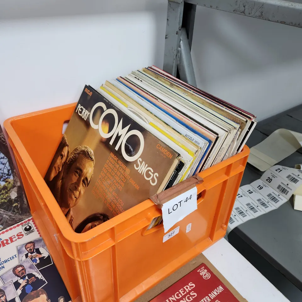 A COLLECTION OF VINYL RECORD LPs ETC