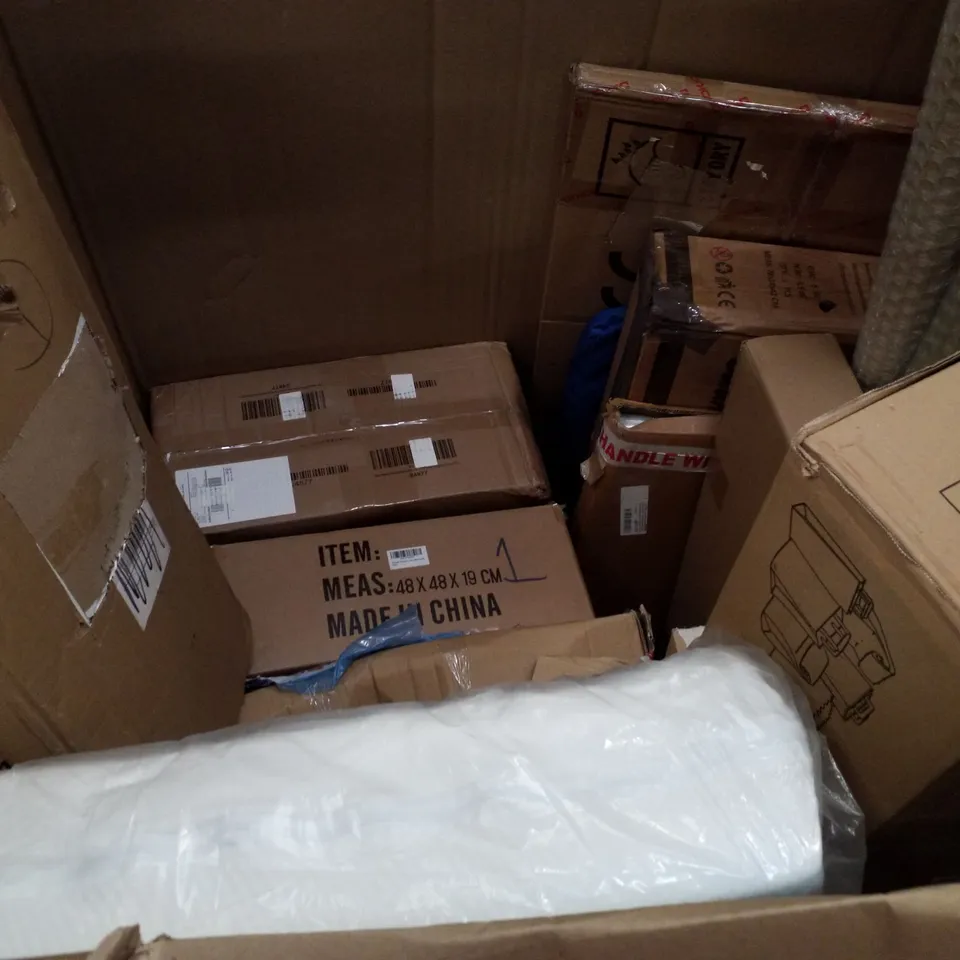 PALLET OF ASSORTED PRODUCTS INCLUDING DOUBLE RAIL CLOTHING GARMENT RACK, OFFICE CHAIR, CRICKET SET, L-SHAPED WORKSTATION 