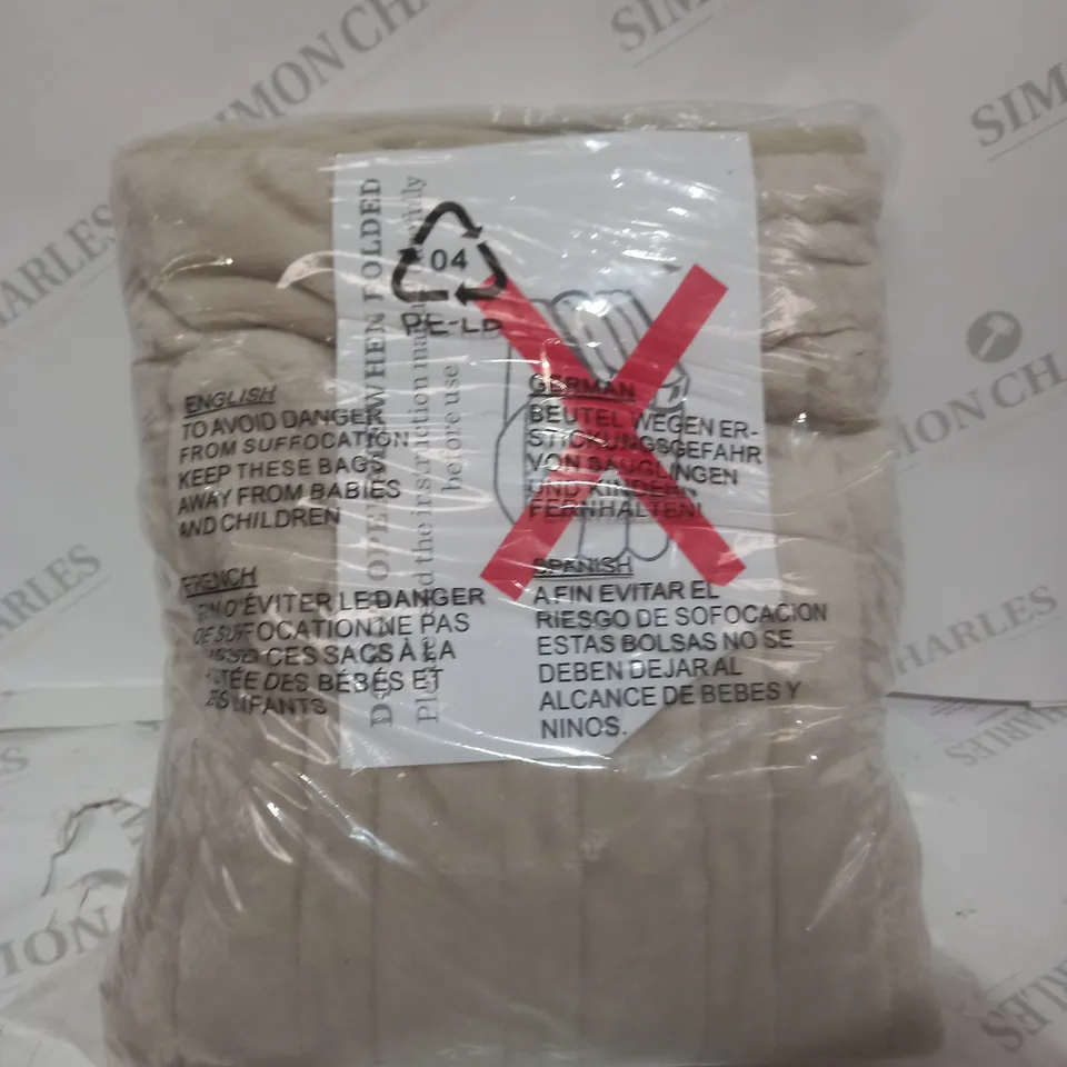 BOXED COZEE HOME VELVETSOFT HEATED THROW IN STONE 