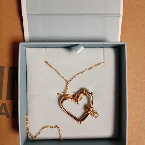 THEO GRACE GOLD-TONE HEART PENDANT NECKLACE 