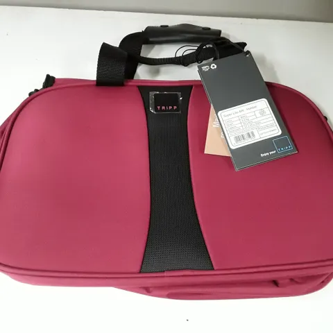 TRIPP SUPER LITE 4W 22L BERRY HOLDALL