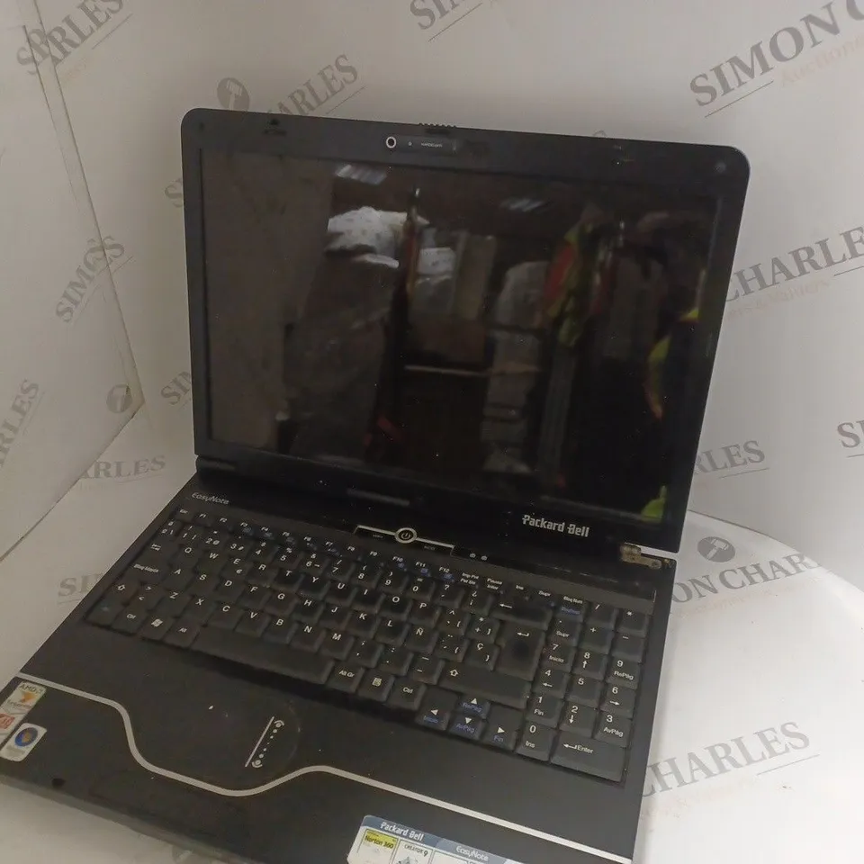 PACKARD BELL EASYNOTE LAPTOP 