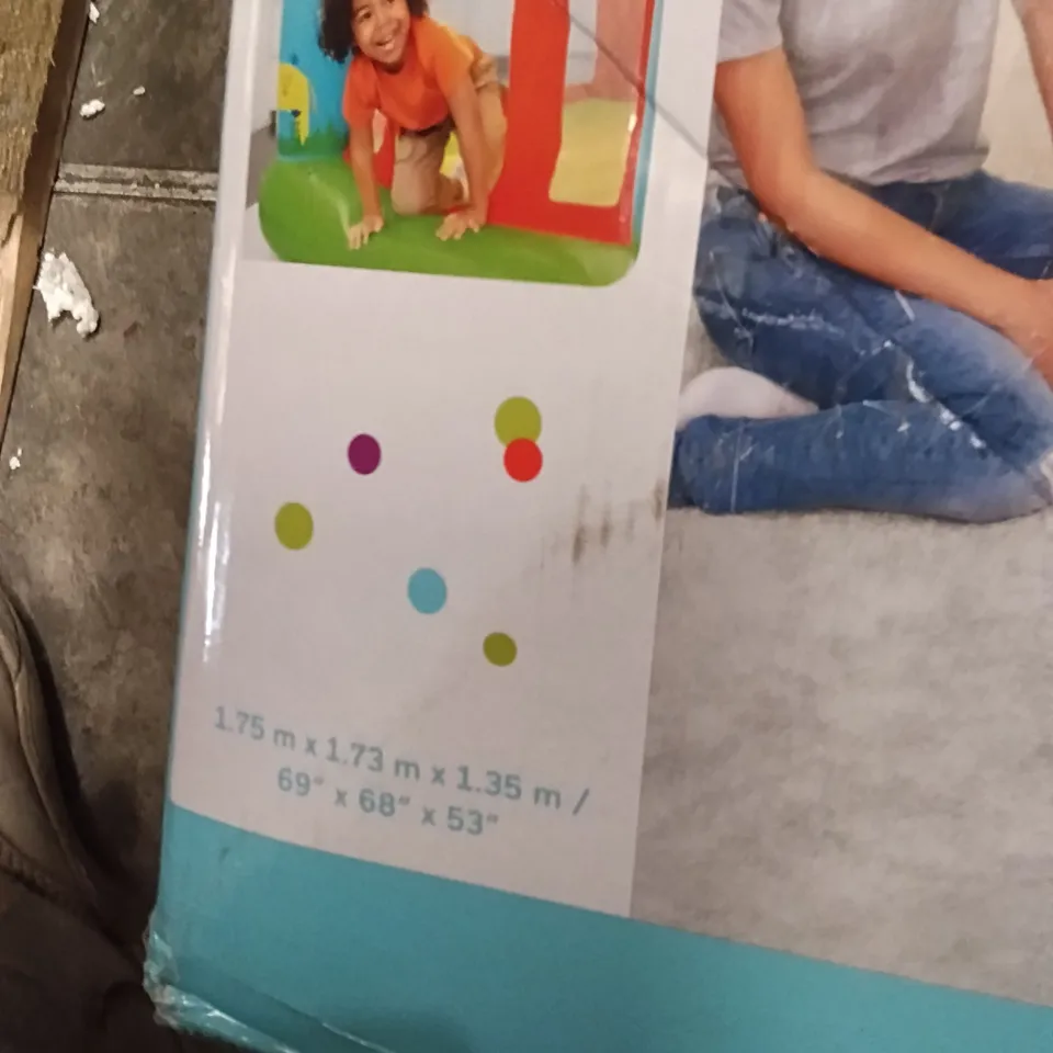 BOXED CHILDREN'S MINI BOUNCY CASTLE
