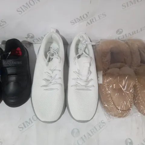 BOX OF APPROXIMATELY 15 ASSORTED PAIRS OF SHOES AND FOOTWEAR ITEMS IN VARIOUS STYLES AND SIZES TO INCLUDE PRIMARK, TJC, ETC