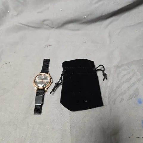 LADIES LA BANUS WATCH – MESH METAL STRAP WITH MAGNETIC CLASP