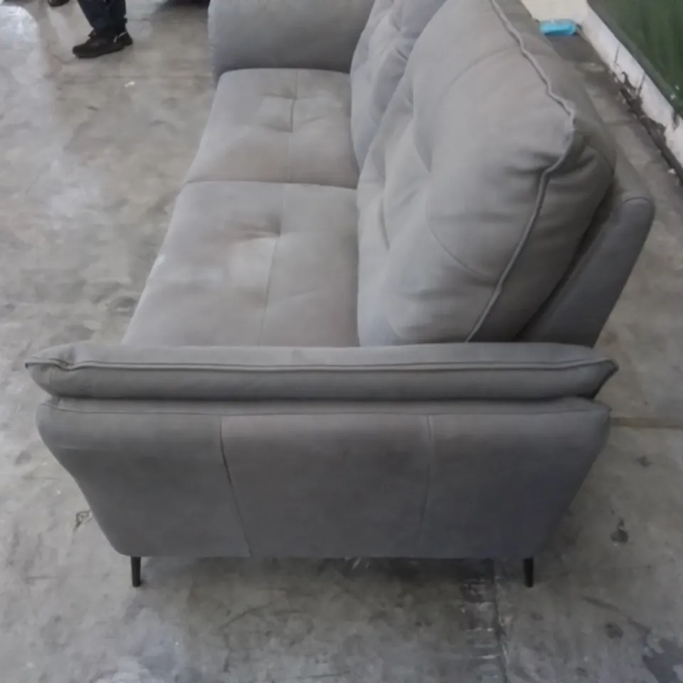 QUALITY ITALIAN DESIGNER LEATHER 2 SEATER RECLINING SOFA IN GREY 