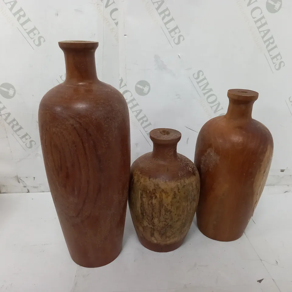 WOODEN VASE SET OF 3