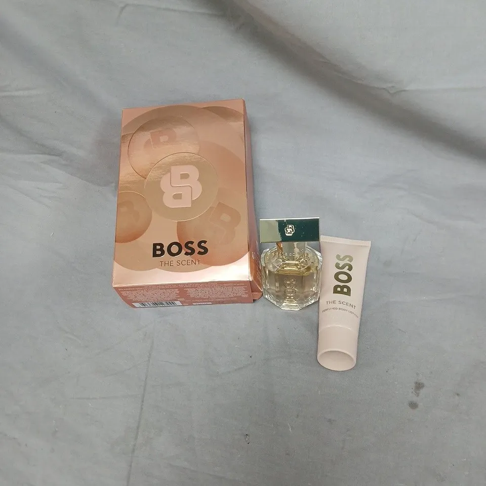 BOSS THE SCENT GIFT SET – PERFUME BOTTLE + BODY LOTION