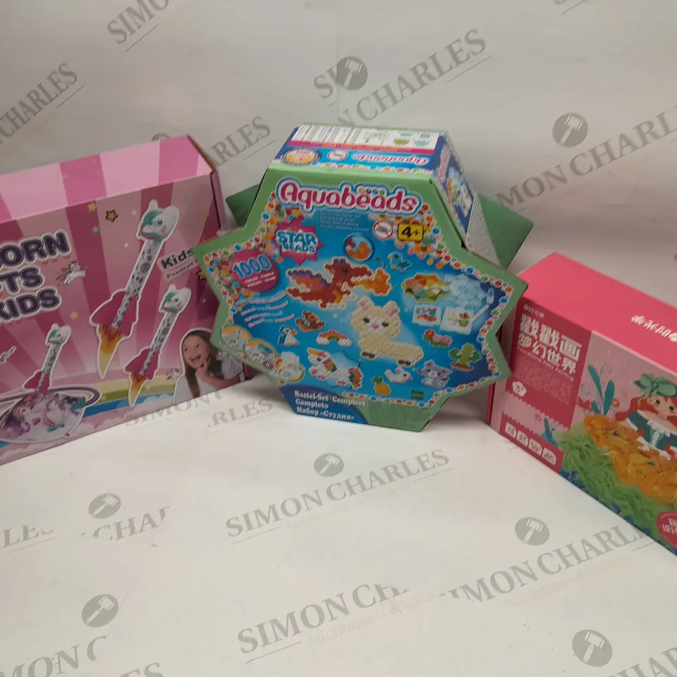 SIX ASSORTED TOYS AND ACCESSORIES TO INCLUDE; AQUABEADS, UNICORN GIFTS FOR KIDS AND EDUCATIONAL POKE PAINTING