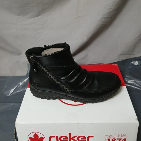 RIEKER BLACK ANKLE BOOTS SIZE 38 BOXED