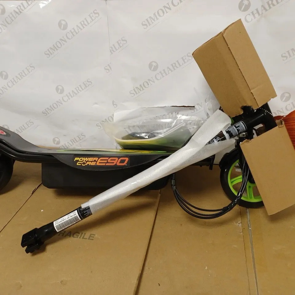 RAZOR POWERCORE E90 SCOOTER GREEN RRP £179.99