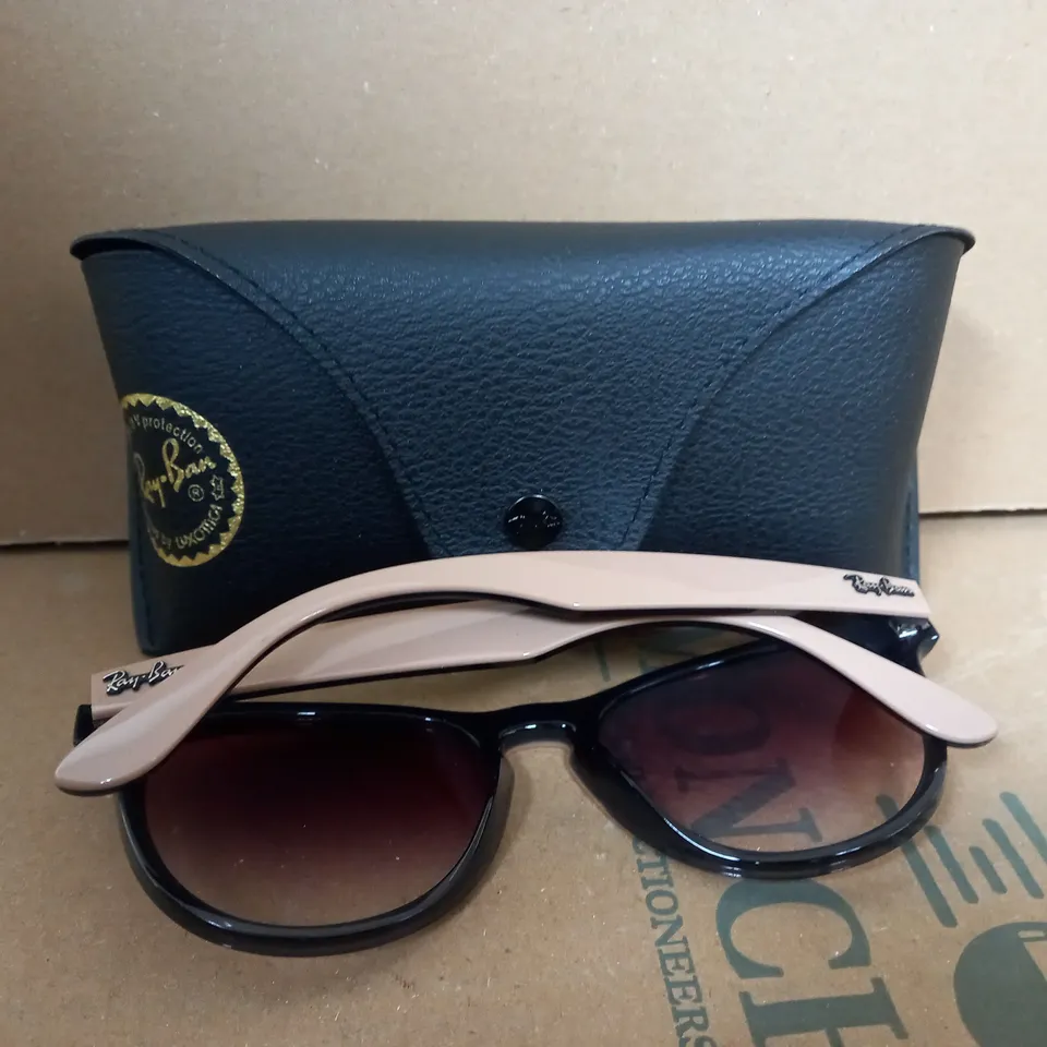 RAY - BAN IRIS SUNGLASSES