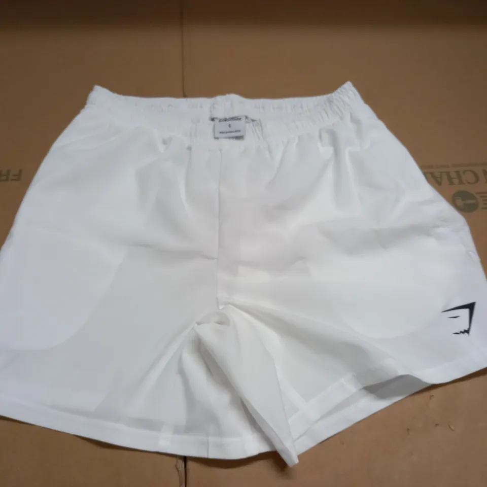 GYMSHARK WHITE SHORTS - S