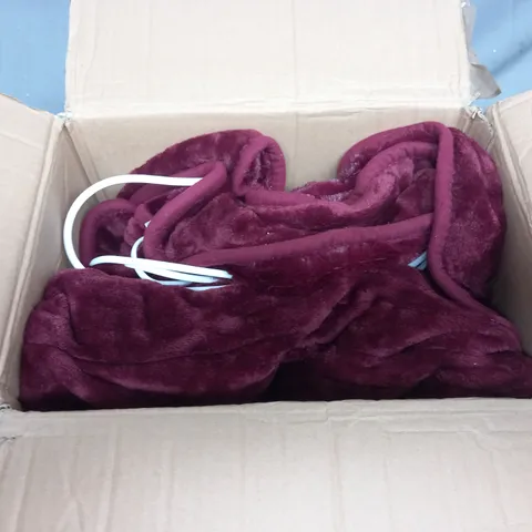 COZEE HOME VELVETSOFT HEATED THROW IN SHIRAZ WINE