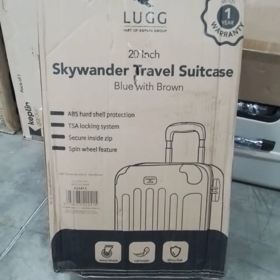BOXED LUGG 20INCH SKYWANDER TRAVEL SUITCASE BLUE WITH BROWN 