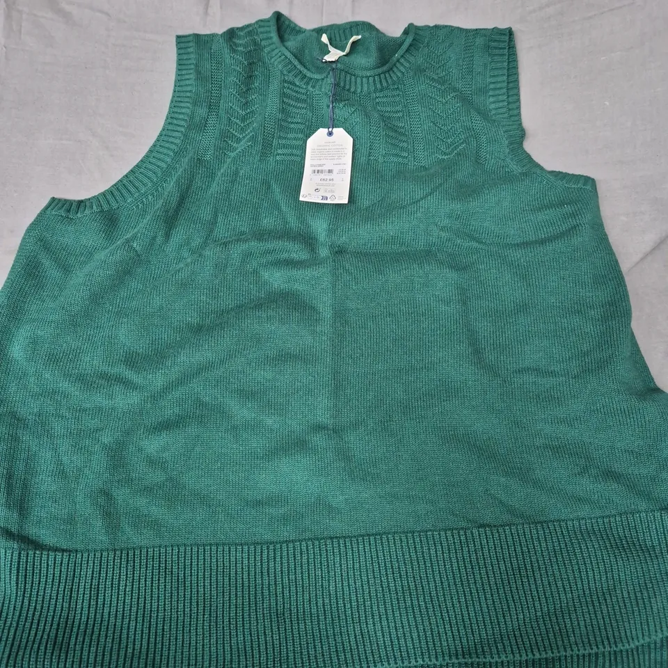 SEASALT CORNWALL SMALLCOMBE VEST IN WATSON GREEN - UK 26-28