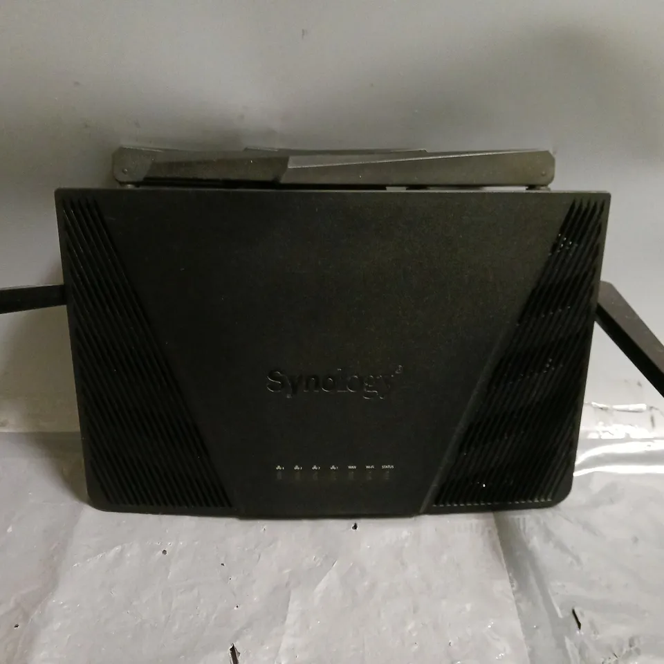 BOXED SYNOLOGY ROUTER (RT6600ax)