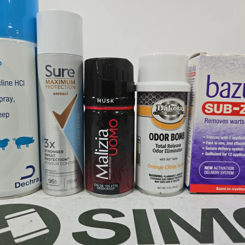 APPROXIMATELY 15 ASSORTED AEROSOLS TO INCLUDE BAZUKA , CYCLO SPRAY AND SURE MEN