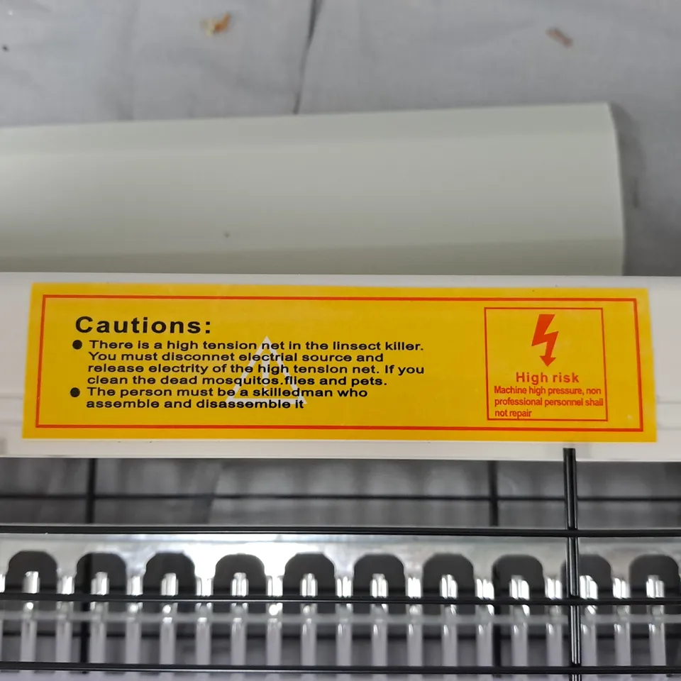 Professional Insect Killer Lamp – 8W, 220V, Boxed