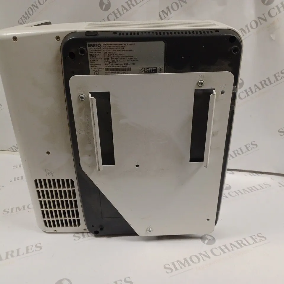 BENQ DIGITAL NAMA PROJECTOR