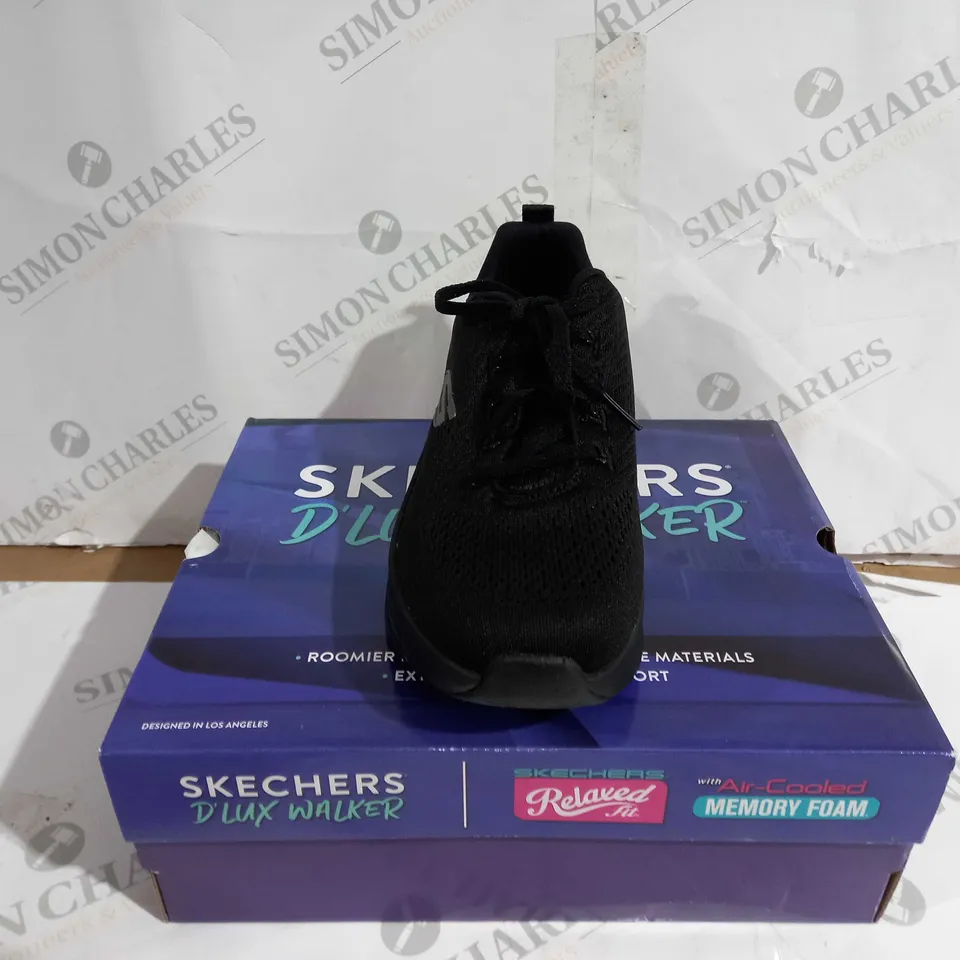 BOXED PAIR OF SKECHERS RELAXED FIT D'LUX WALKER SHOES BLACK UK SIZE 6