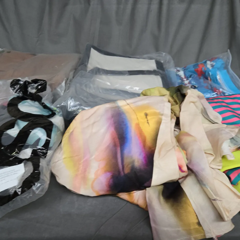 LARGE BOX OF ASSORTED CLOTHING ITEMS IN VARIOUS COLOURS, SIZES AND STYLES