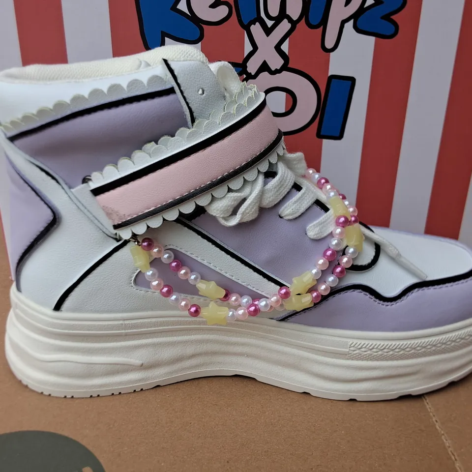 BRAND NEW BOXED KOI KETNIPZ UR A STAR HI-TOP TRAINERS IN PURPLE/WHITE - UK 4