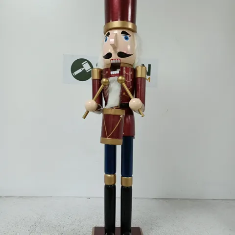 THE VERY COLLECTION LARGE WOODEN NUTCRACKER CHRISTMAS DECORATION - 75 CM