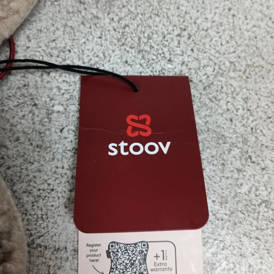 STOOV BEIGE FLEECE HEATED CHAIR WARMER – CORDED