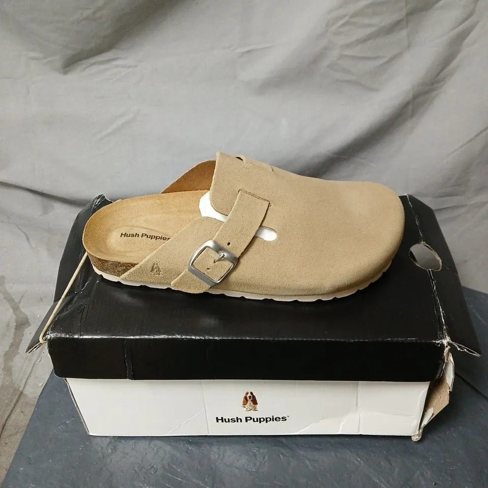 HUSH PUPPIES TAUPE SANDALS SIZE 5 BOXED