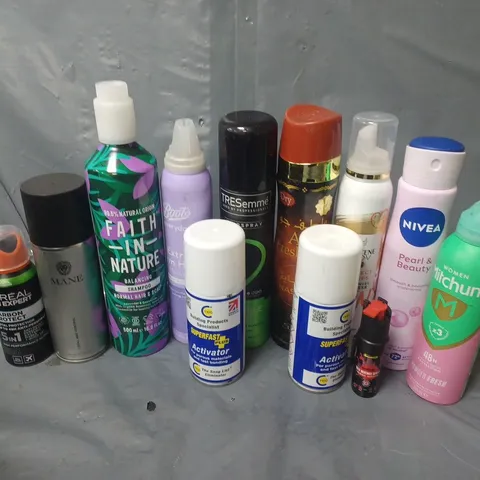 APPROXIMATELY 20 ASSORTED AEROSOLS TO INCLUDE MITCHUM POWDER FRESH, SUPERFAST PLUS ACTIVATOR, TRESEMME HAIR SPRAY, ETC - COLLECTION ONLY