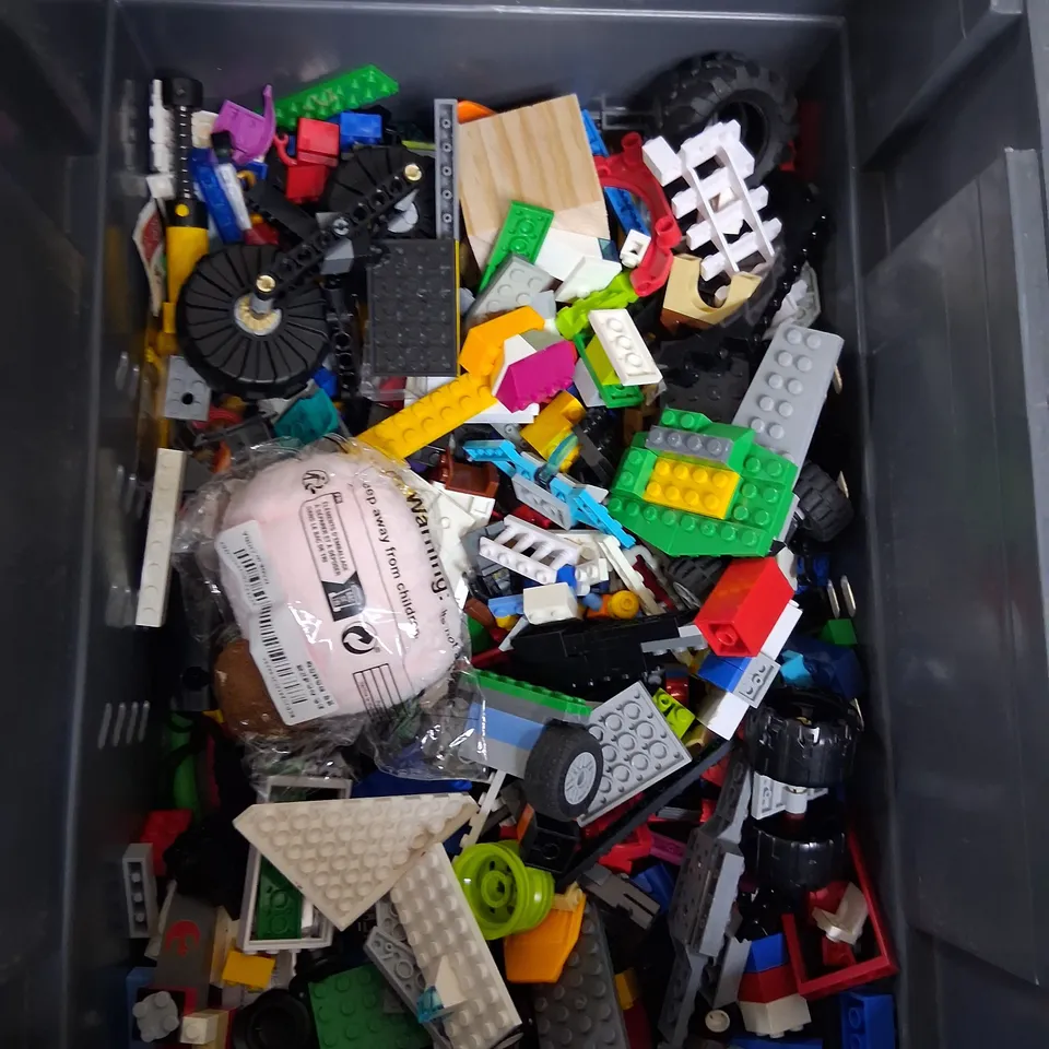 TOTE OF ASSORTED TOYS AND ACCESSORIES TO INCLUDE;