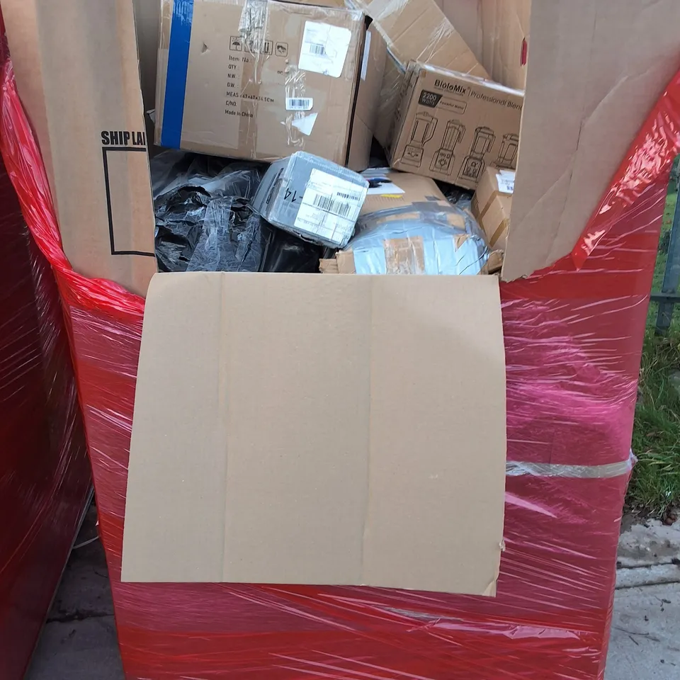 PALLET OF ASSORTED HOUSEHOLD ITEMS TO INCLUDE PIZZA STONE, STEAM CLEANER AND MALACASA AMELIA DINNER SET