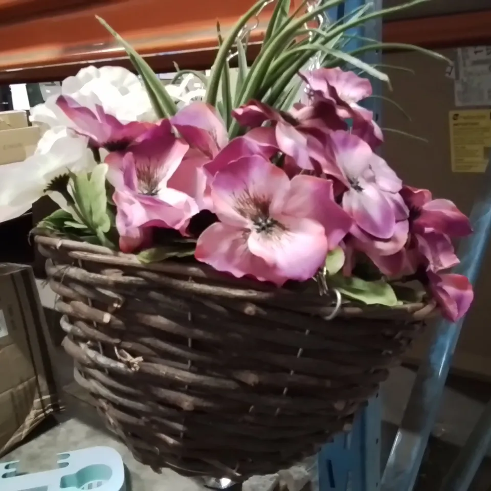 BOXED HANGING BASKET