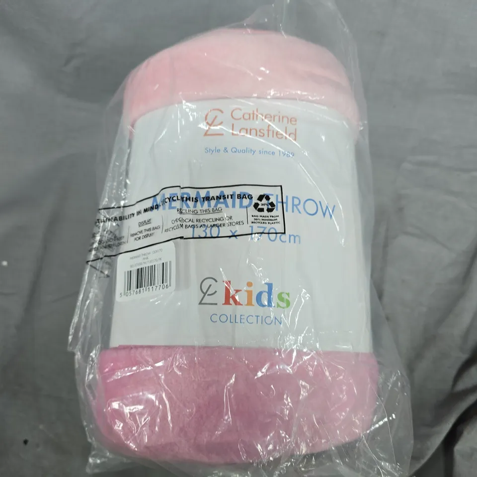 CATHERINE LANSFIELD KIDS COLLECTION PINK THROW