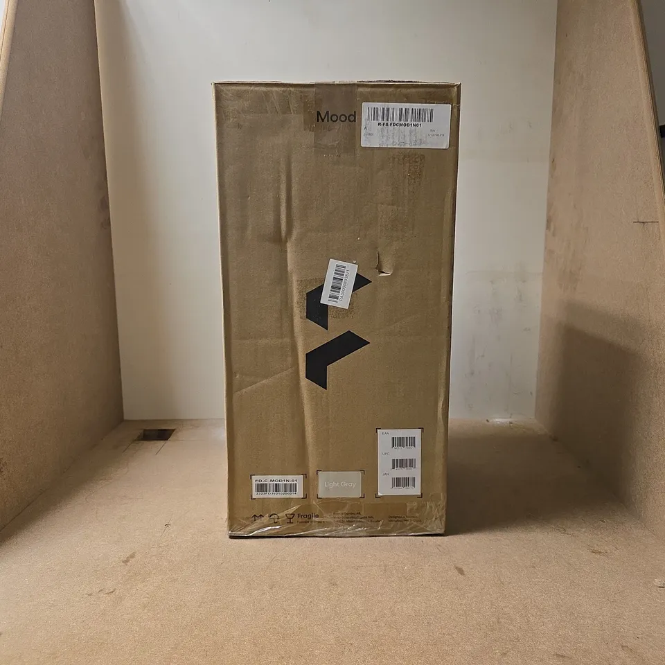 FRACTAL MOOD LIGHT GRAY COMPUTER CASE BOXED