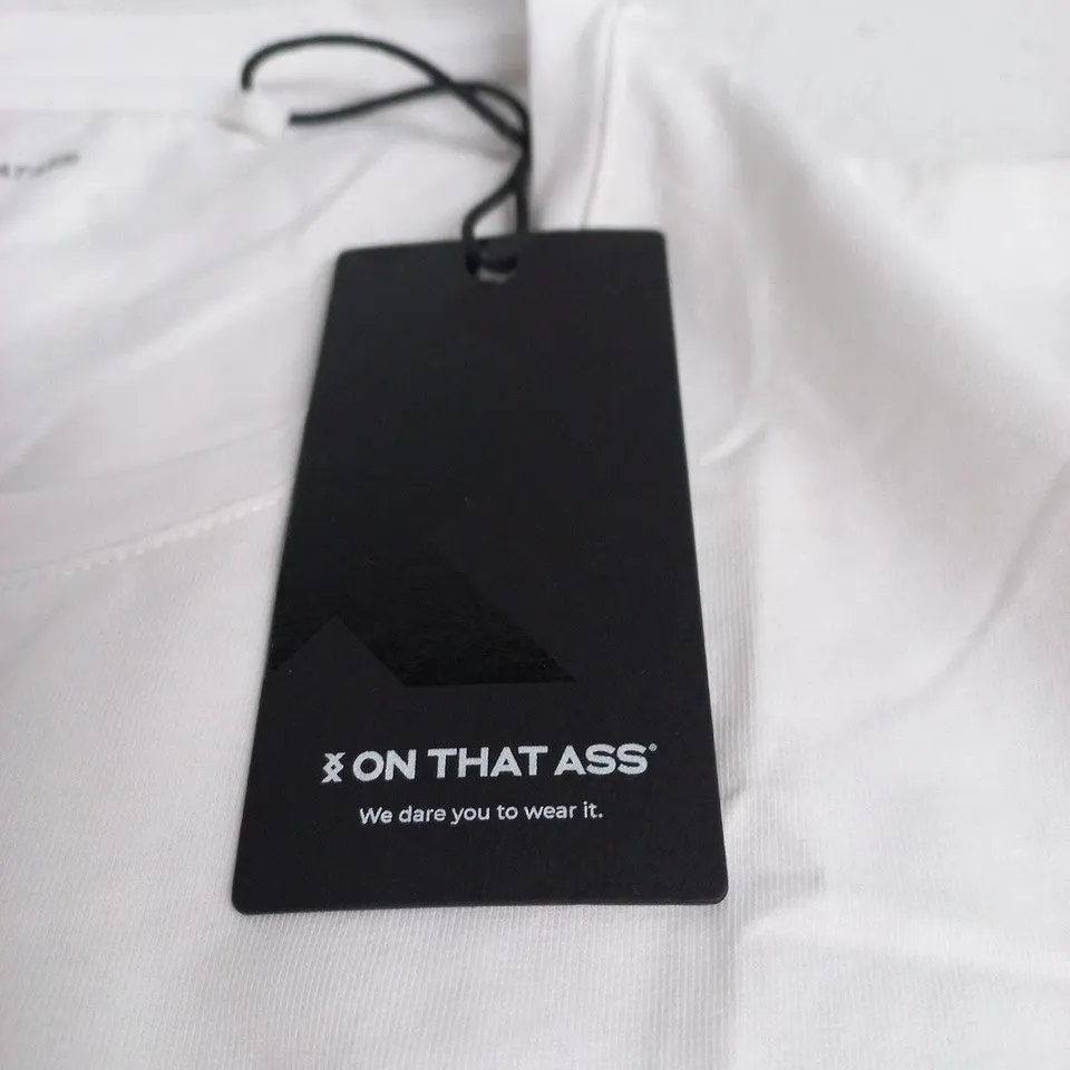 ON THAT ASS WHITE T-SHIRT – UK SIZE L