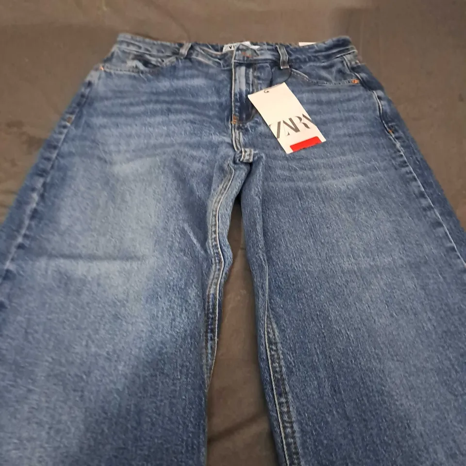 ZARA HIGH RISE STRAIGHT JEANS - EUR 36