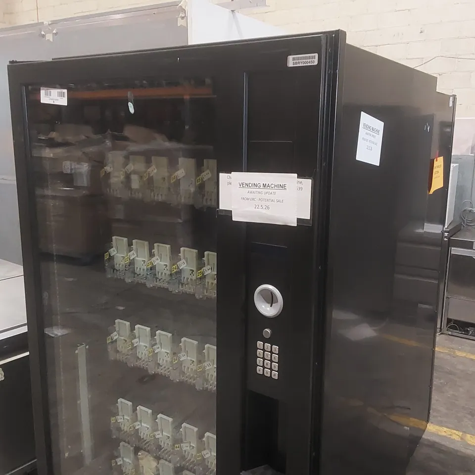 VENDO SANDEN VENDING MACHINE