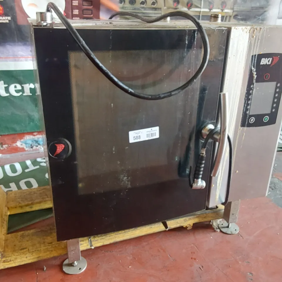 HPUND BKI 7 RACK CONVECTOR OVEN CPE 1.06