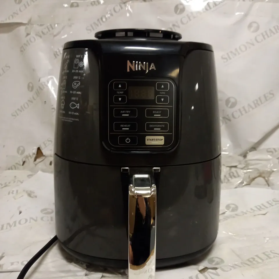 NINJA AIR FRYER 3.8L AF100UK