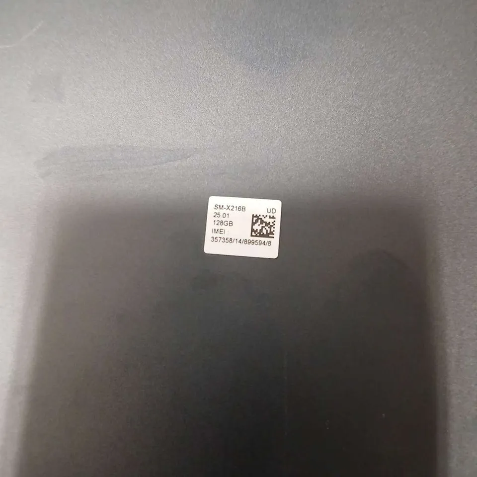 SAMSUNG GALAXY TABLET SM-X216B 128GB – BLACK (CRACKED FRONT SCREEN)