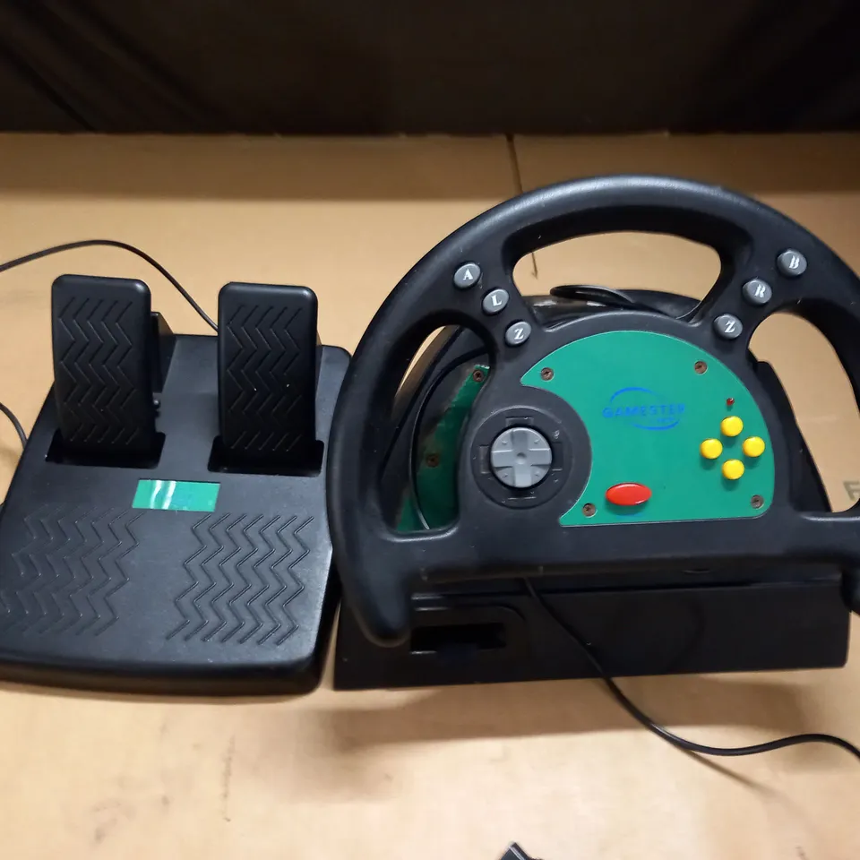 GAMESTER LMP STEERING WHEEL AND PEDALS
