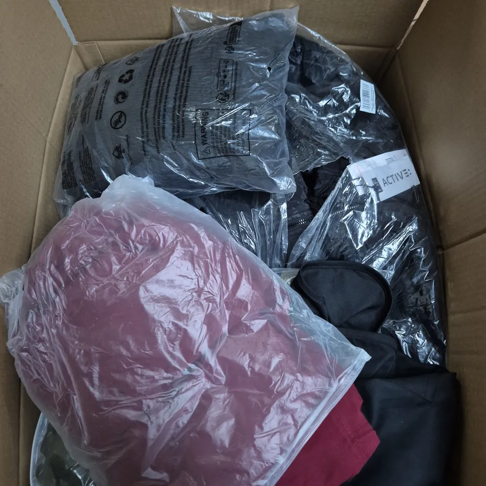 APPROXIMATELY 25 ASSORTED CLOTHING AND FASHION PRODUCTS IN VARIOUS STYLES AND SIZES - COLLECTION ONLY