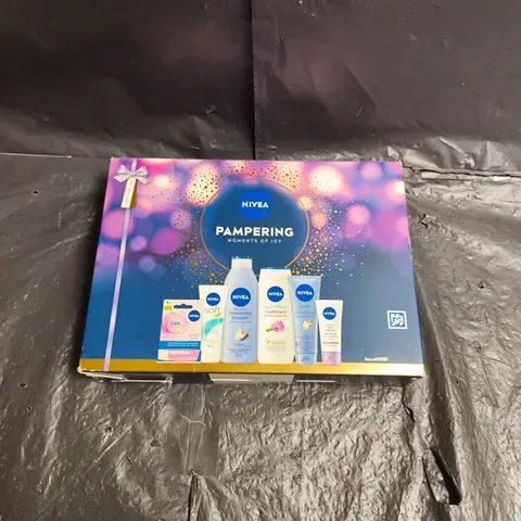 NIVEA PAMPERING MOMENTS OF JOY GIFT SET